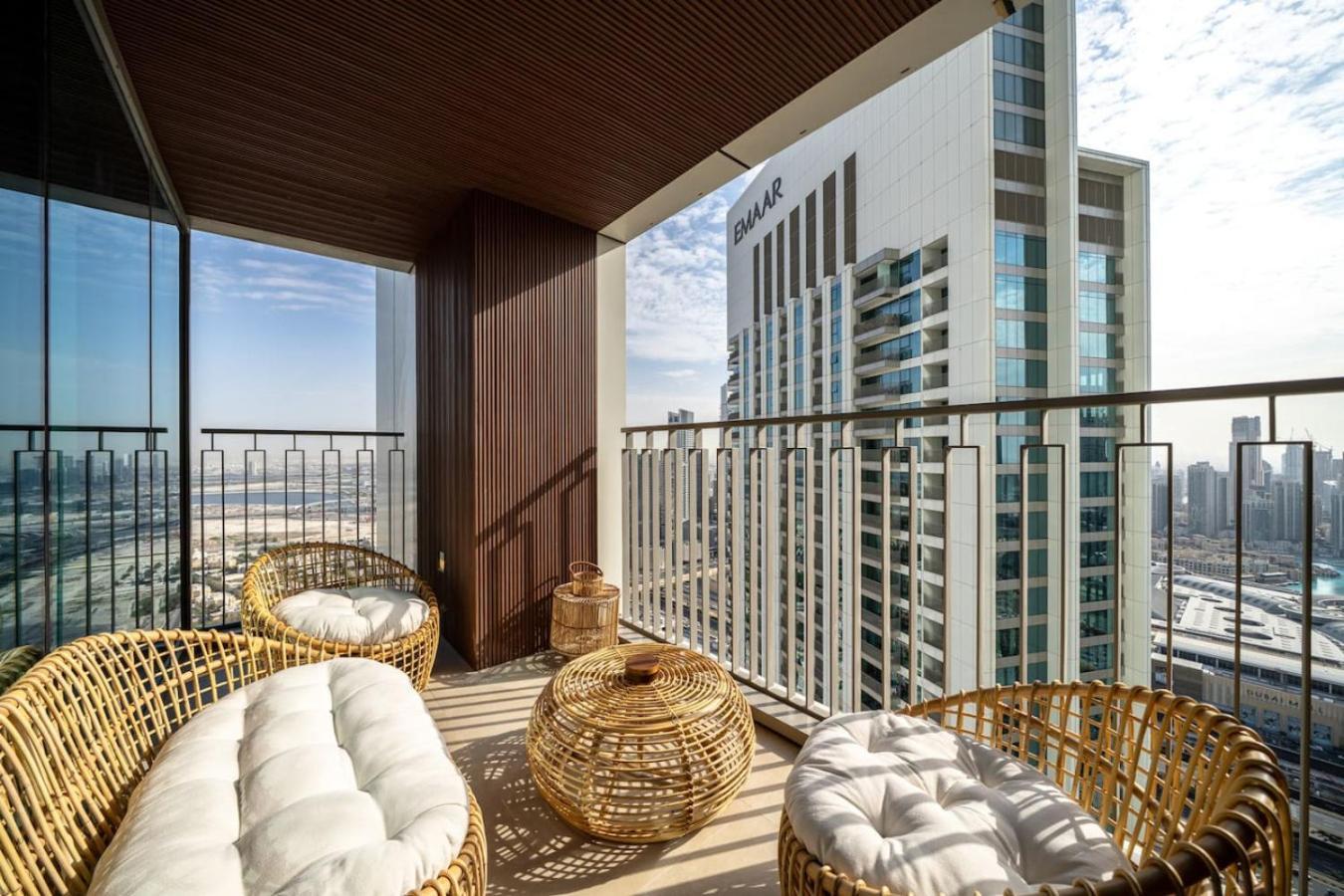Seraya 9 - 4bdr - Skyline And Burj View - 3 Balconies Apartment