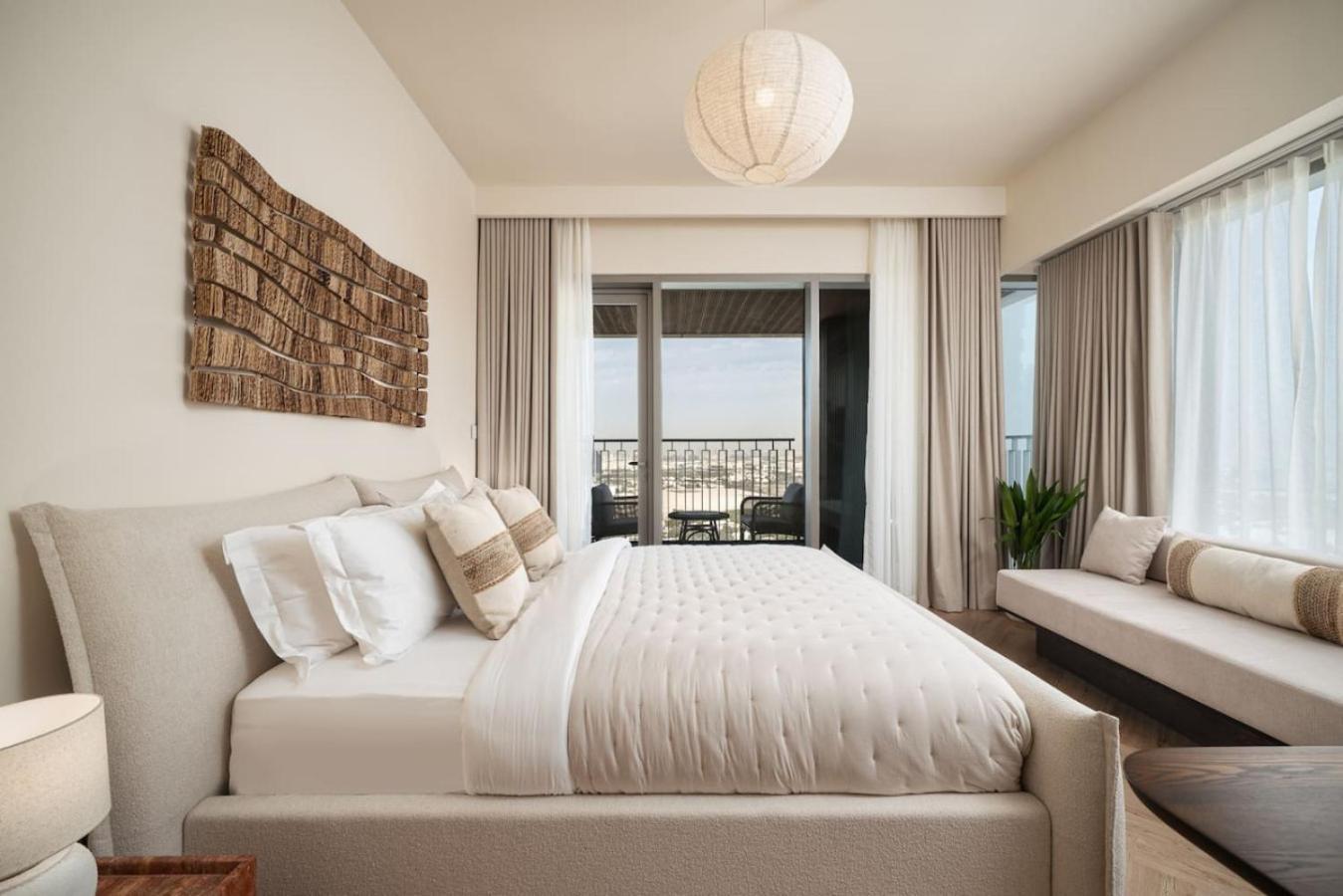 Seraya 9 - 4bdr - Skyline And Burj View - 3 Balconies * Dubai