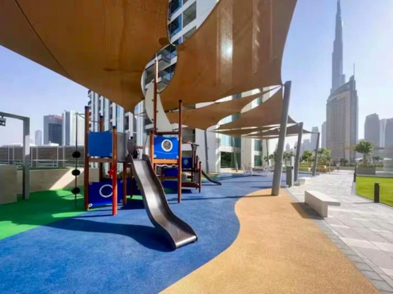 Seraya 9 - 4bdr - Skyline And Burj View - 3 Balconies Apartment Dubai